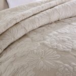 Beige Quilted Bed Cover - Image 4