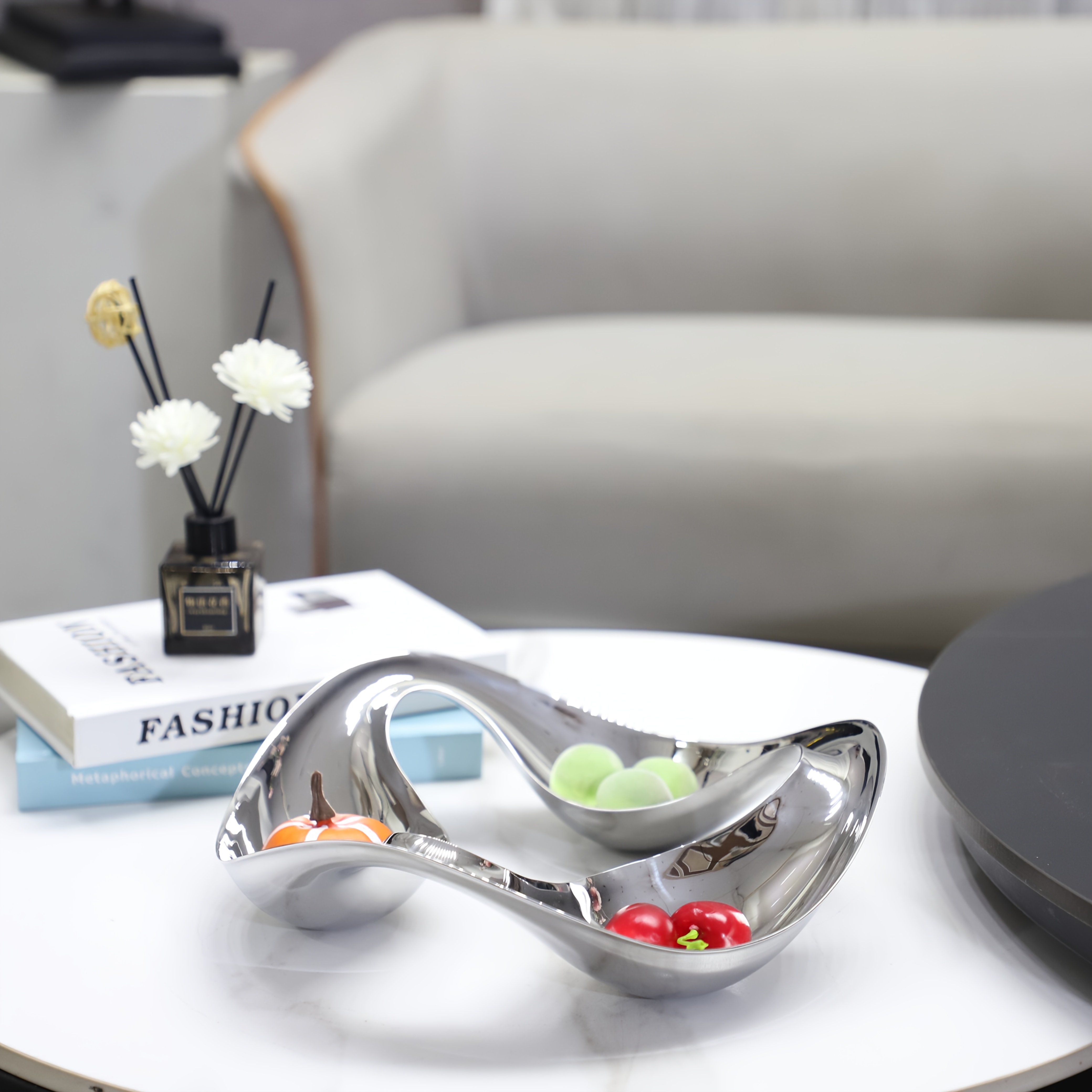 product-fancy-b8adcf78-d592-4a38-b150-743530063363 Sculptural Silver Centrepiece Bowl - Image 1