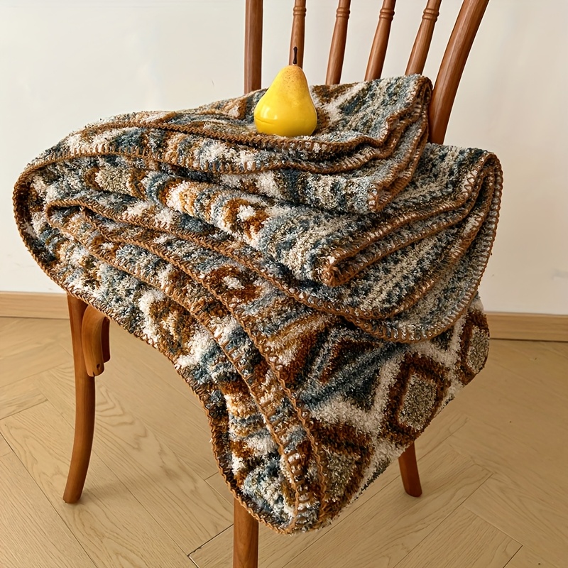 product-fancy-f3045efd-b2a2-4233-b0bf-edaf6da047a7 Warm Nordic Pattern Throw - Image 1