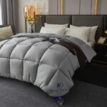 1pc of Luxury Hotel-style Spring/autumn Quilt, Extra Thick, Soft, and Warm. Winter Quilt with Quilted Design, Suitable for All Seasons. Ideal for Dormitories, Rental Apartments, and Bedrooms - Image 11