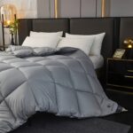 1pc of Luxury Hotel-style Spring/autumn Quilt, Extra Thick, Soft, and Warm. Winter Quilt with Quilted Design, Suitable for All Seasons. Ideal for Dormitories, Rental Apartments, and Bedrooms - Image 10