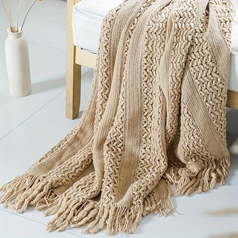 product-fancy-a3d0cc68-6944-4c12-b3c8-3cb3ee07c5f4 Chunky Knit Tassel Throw - Image 1