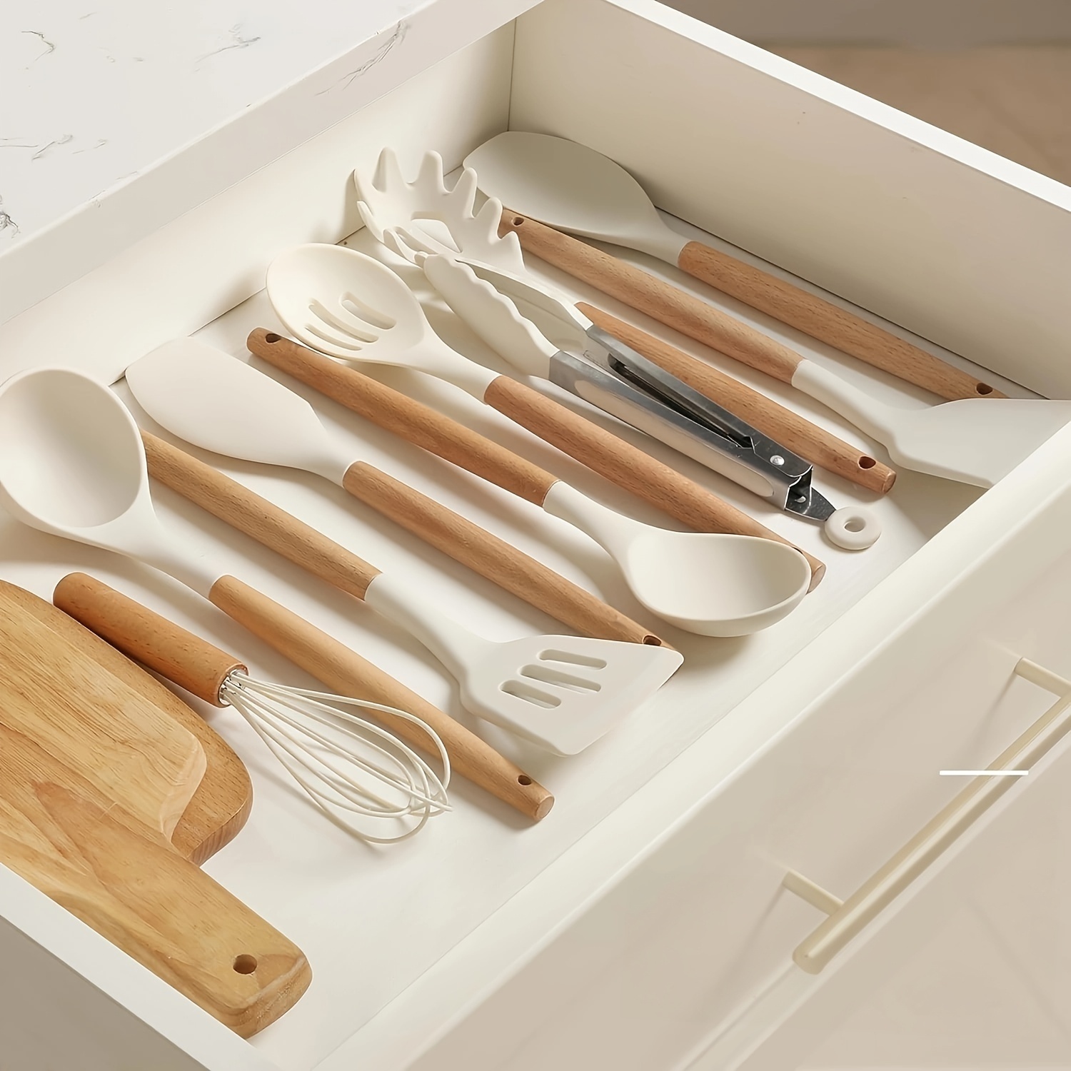 product-fancy-market-915b70d4a47856c65deb2ca9d299be93_XYPnPXtEVBq70 Silicone Kitchen Utensil Set - Image 1
