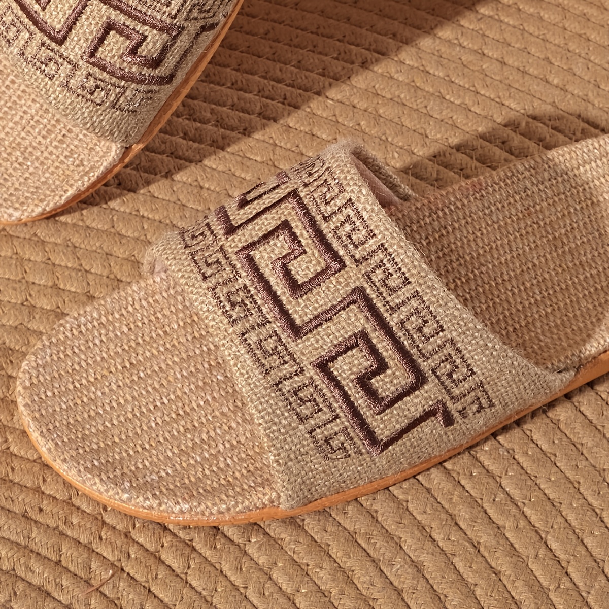 product-fancy-9dd74e72-bb31-4193-bd5d-42bc5f7b9158 Men's All-Season Indoor/Outdoor Fashion Home Bedroom Floor Slippers, Style - Image 1