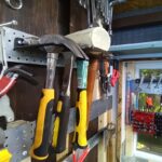Heavy-Duty 5-Slot Wall-Mounted Hammer Holder - Image 6