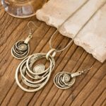 Women’s Antique Gold Abstract Loop Jewellery Set - Image 6