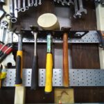 Heavy-Duty 5-Slot Wall-Mounted Hammer Holder - Image 4