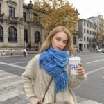 Cashmere-Wool Blend Fringed Winter Scarf - Image 3